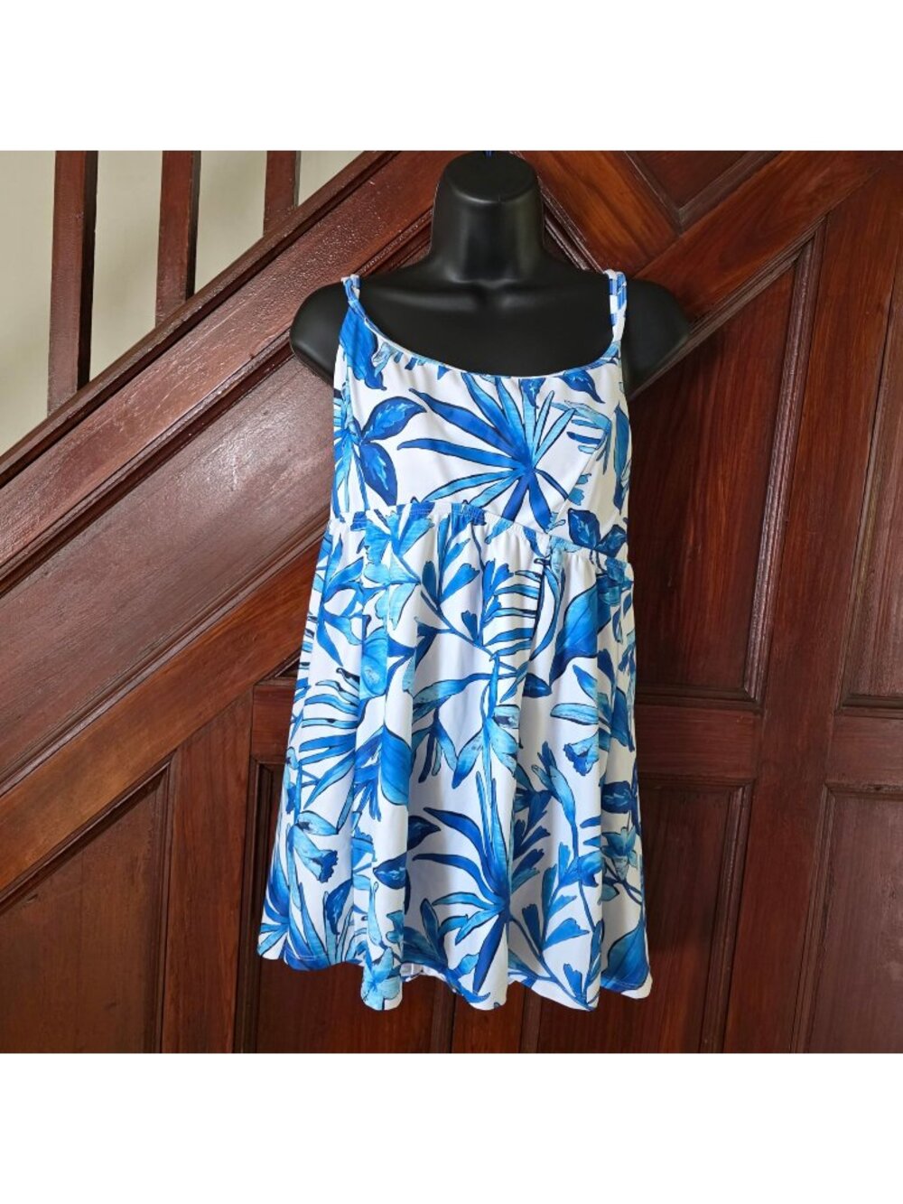 Sonnet Shores Womens Blue & White Floral Swimdress Size 14